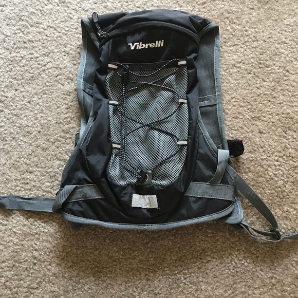 vibrelli hydration pack